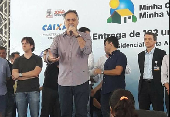 Luciano Cartaxo entrega Residencial Vila Alegre